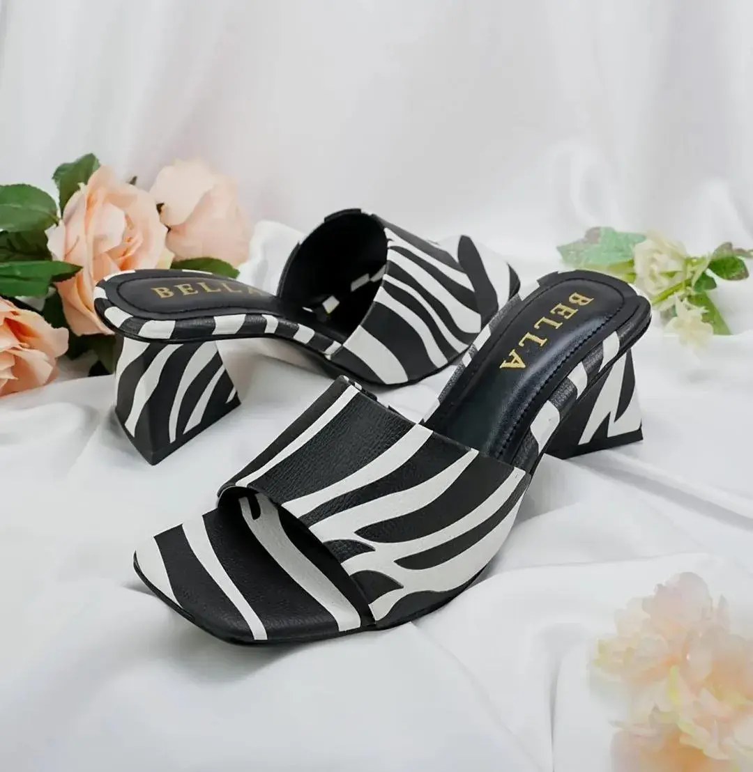 Women’s black white striped heels rexine square toe — photo 2