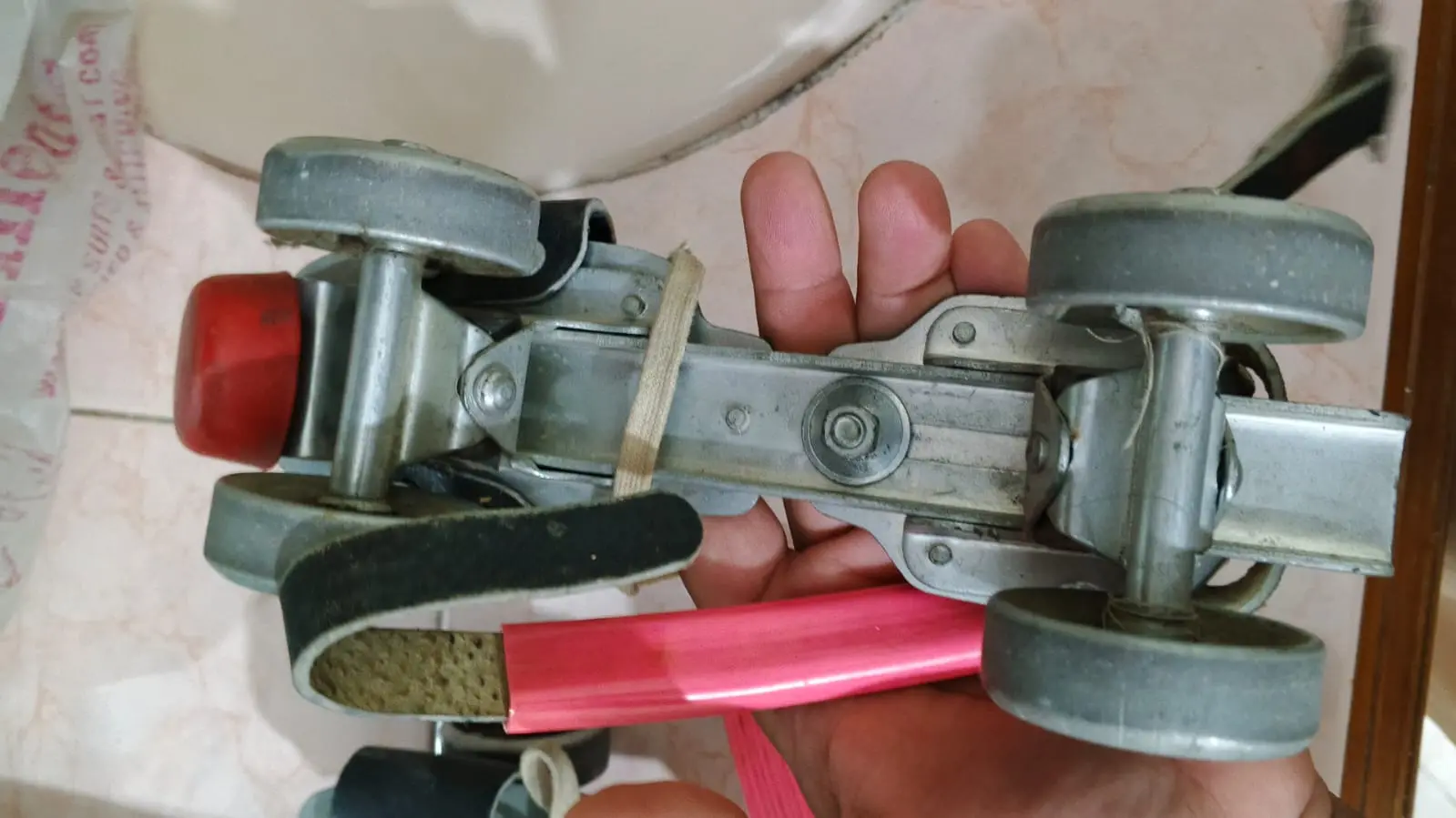 Heavy Duty Skates for sale ( 2 sets ) — photo 2