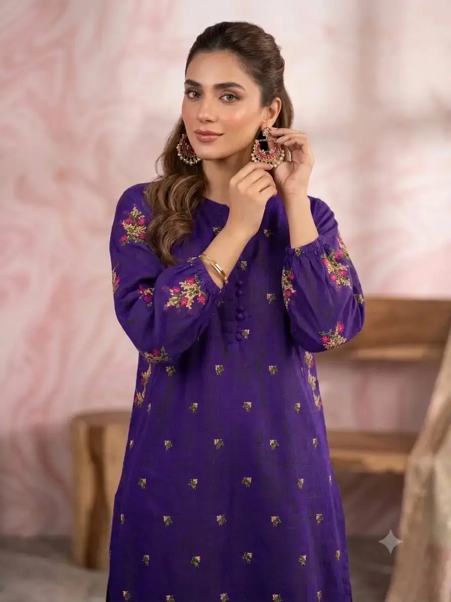 2 pcs women’s stitched cotton embroidered shirt and trouser — photo 4