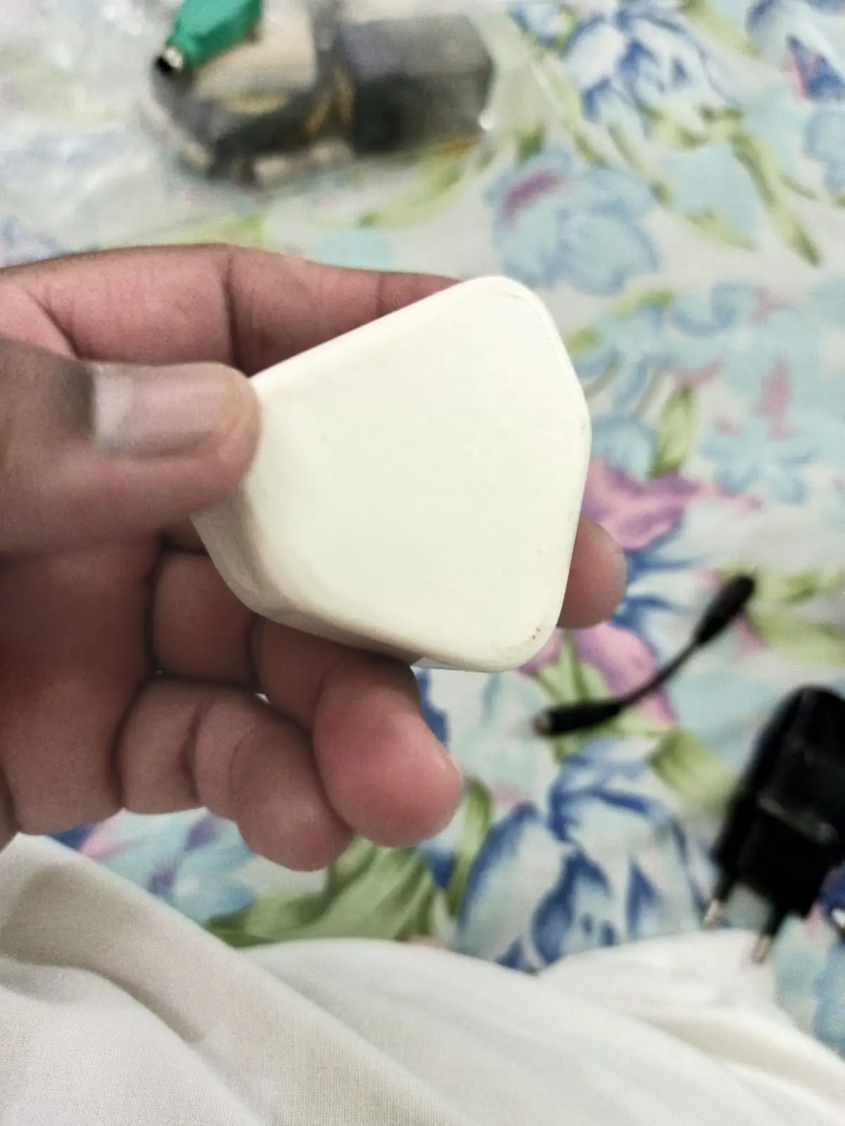 Different Original Chargers — photo 2