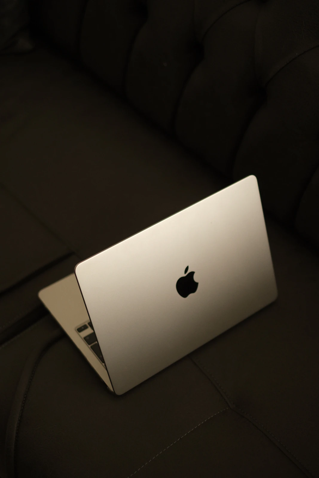 Apple MacBook Laptop – Silver | Excellent Condition — photo 4