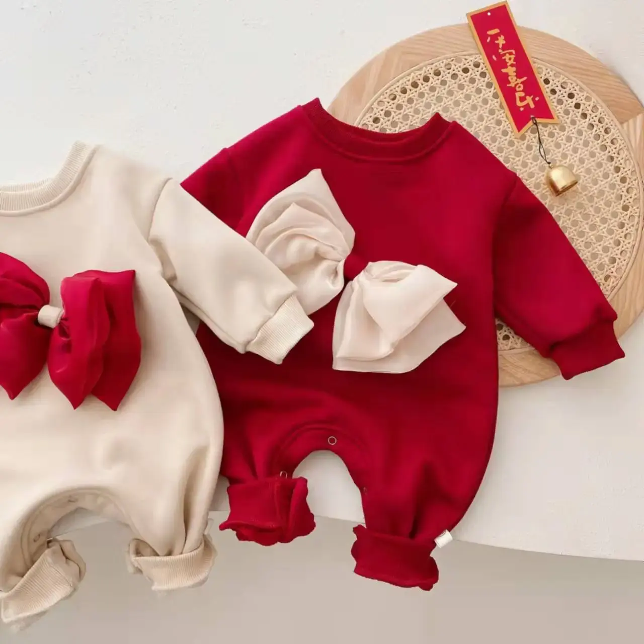 Korean style fleece lined baby romper with bow — photo 4