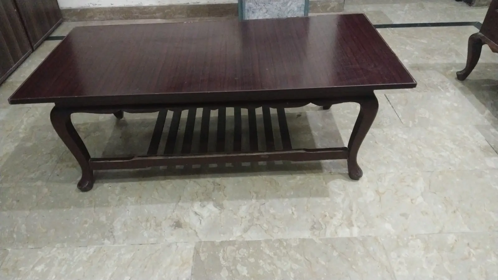 center table for sale urgently — photo 4