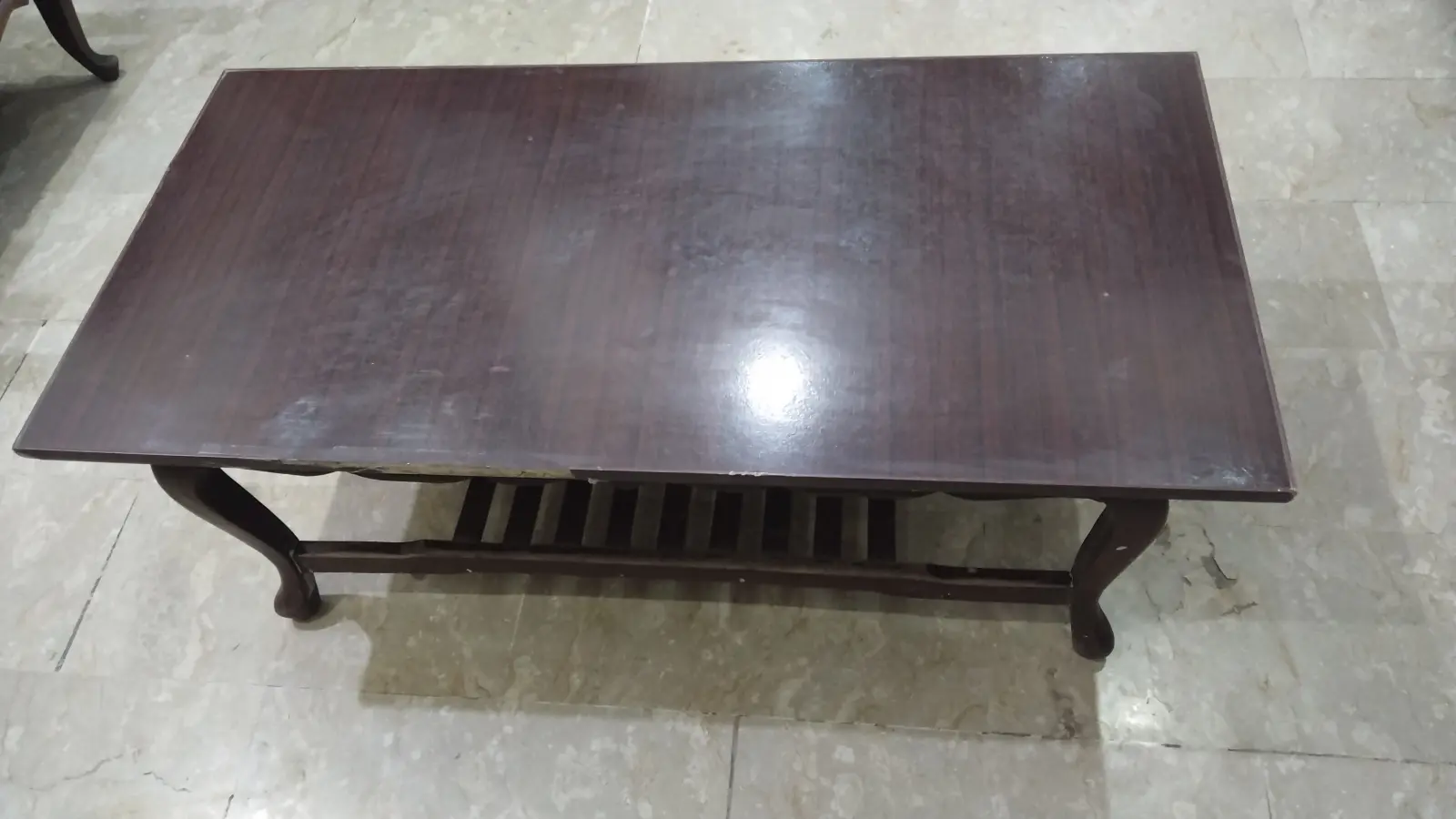 center table for sale urgently — photo 2