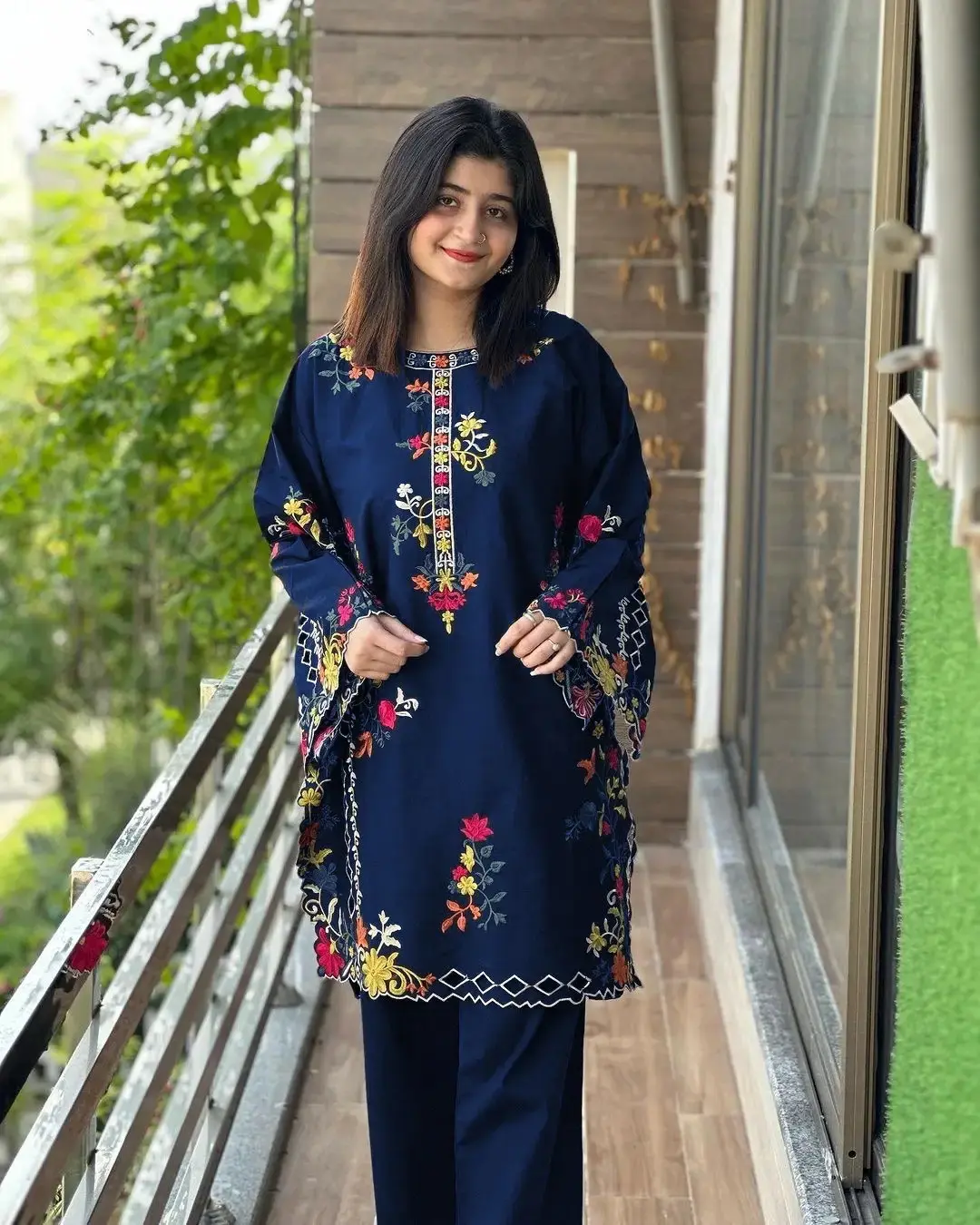 2 pcs women’s stitched linen embroidered shirt and trouser — photo 3
