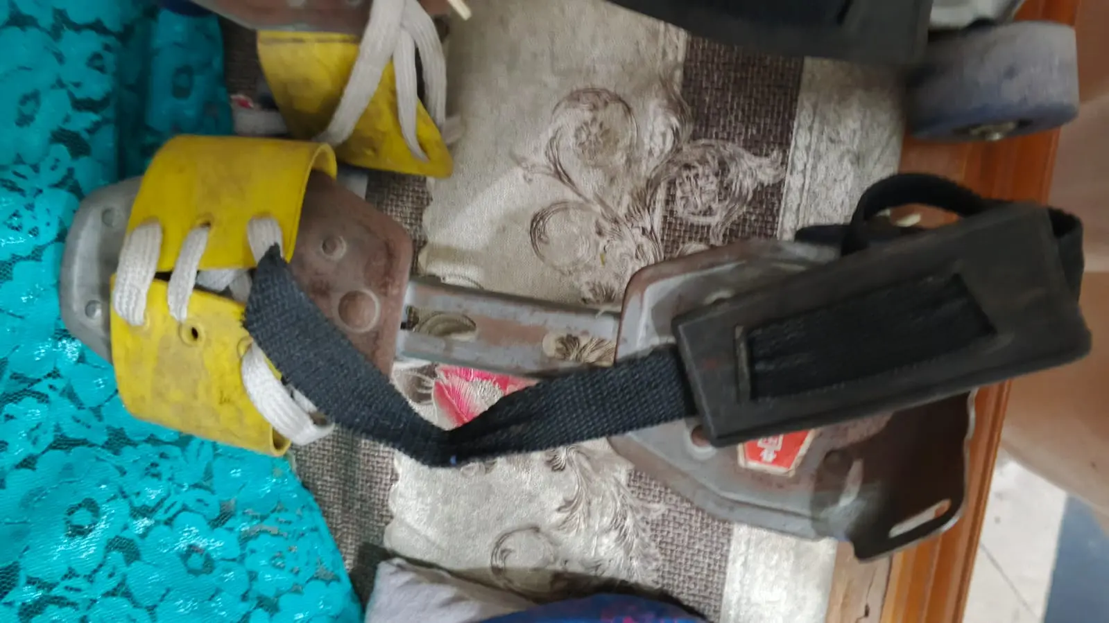 Heavy Duty Skates for sale ( 2 sets ) — photo 3
