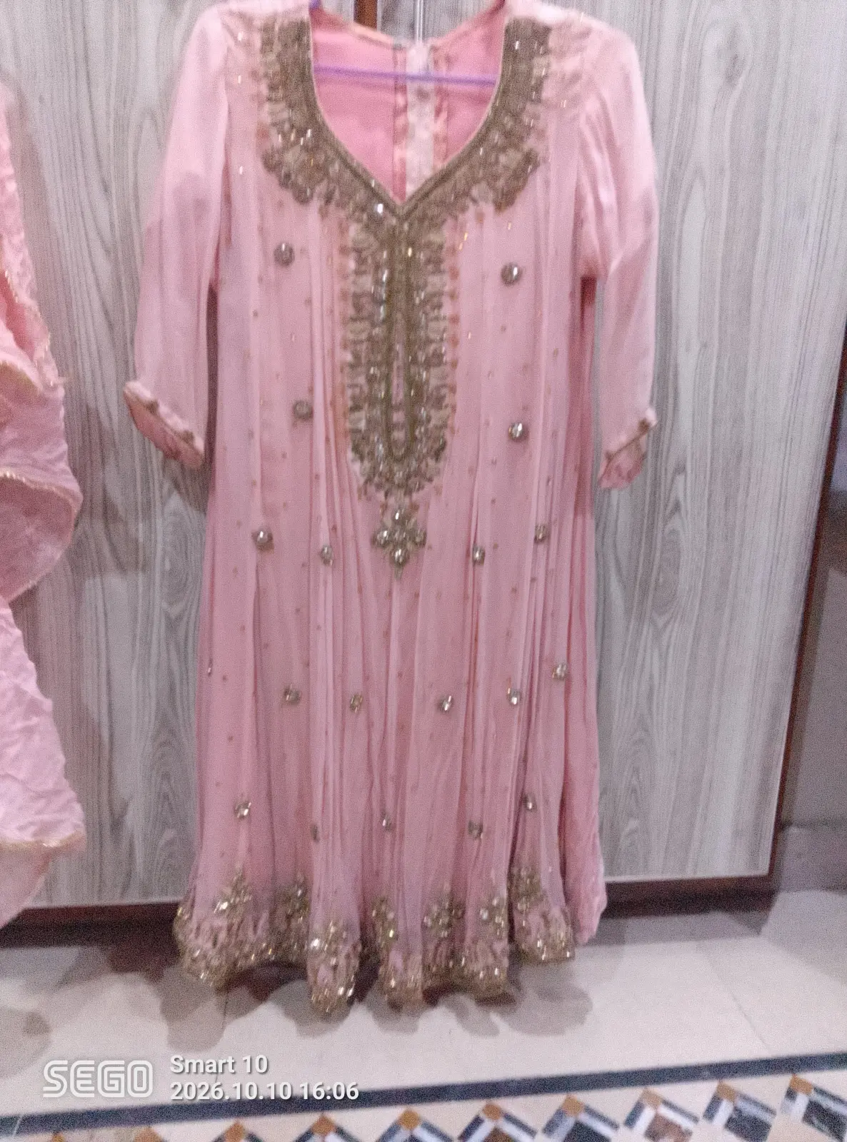 used fancy dress for sale in Manawan, Lahore