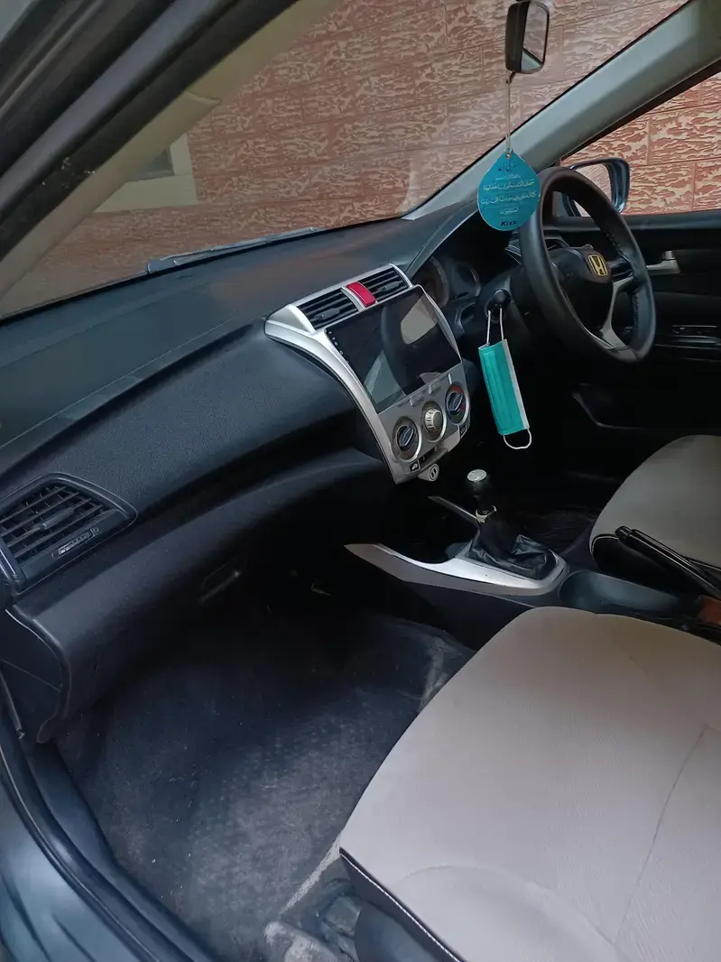 Honda City 2011 For Sale in Best Condition — photo 4