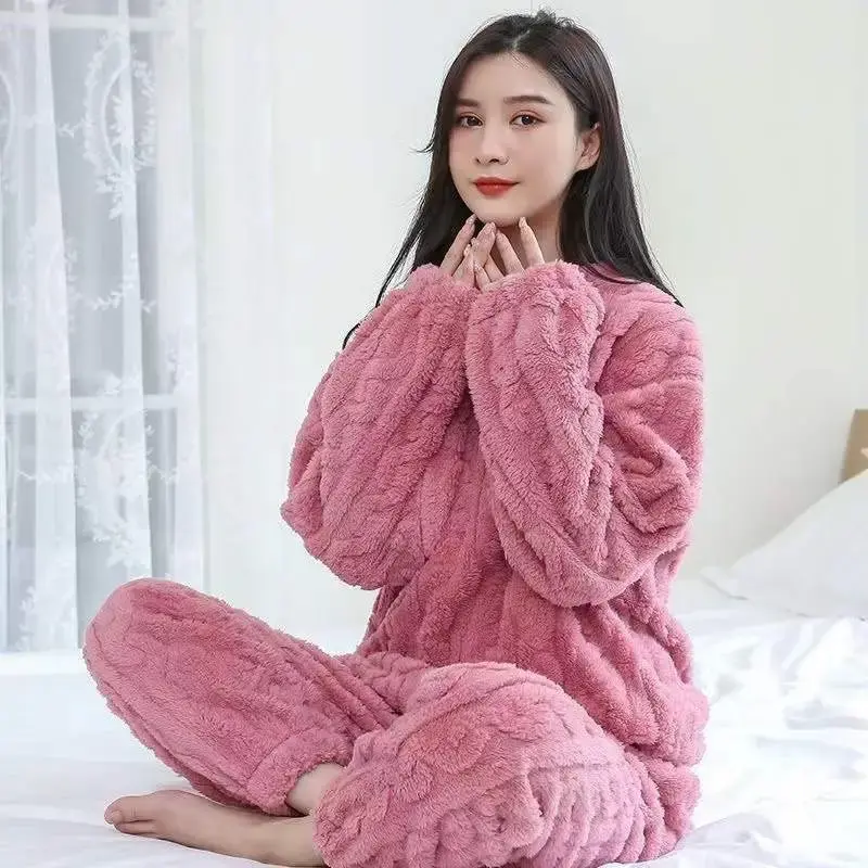Pink flannel warm winter loungewear suit for women in Lahore