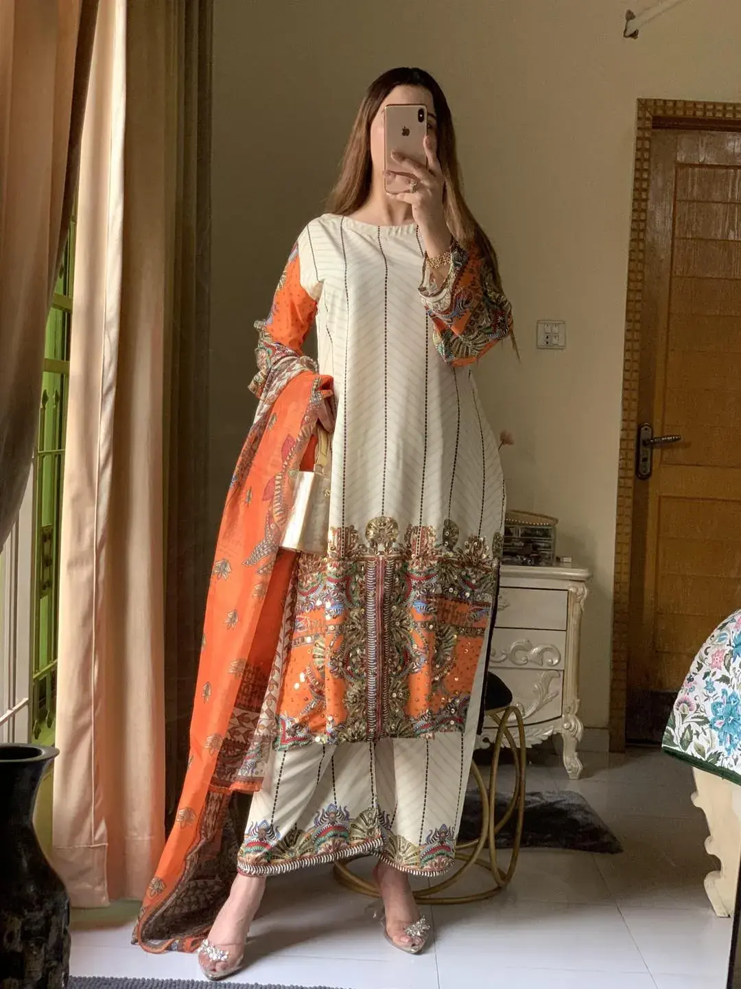 Pakistani printed embroidered kurta set — photo 2