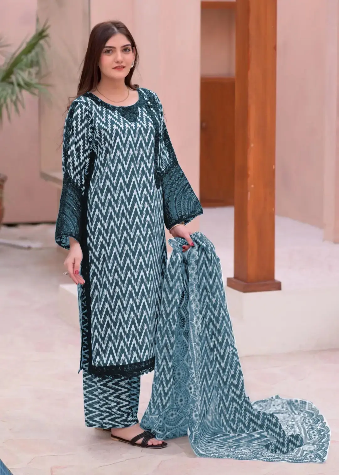 3 pcs women’s stitched lawn printed suit — photo 4