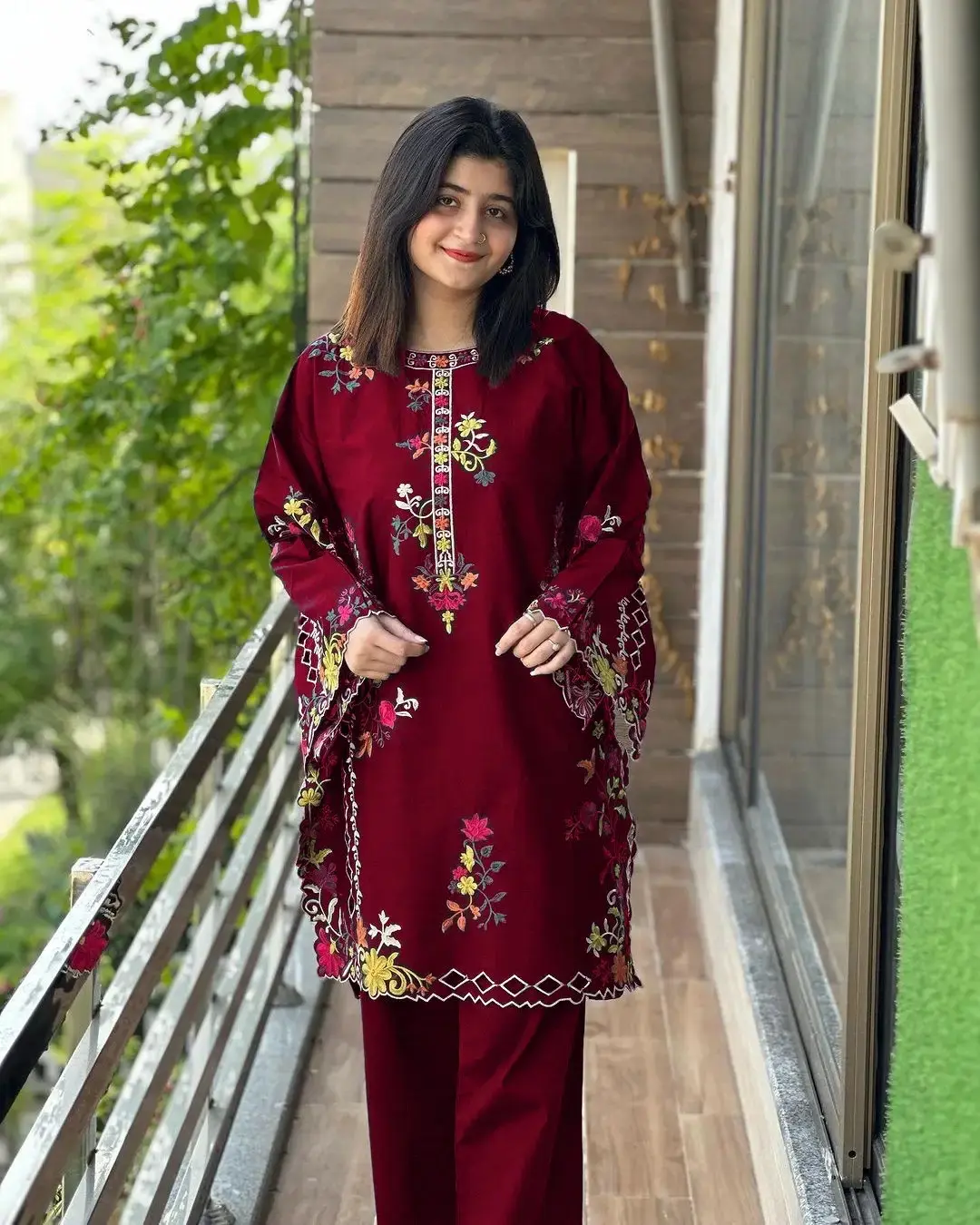 2 pcs women’s stitched linen embroidered shirt and trouser — photo 2