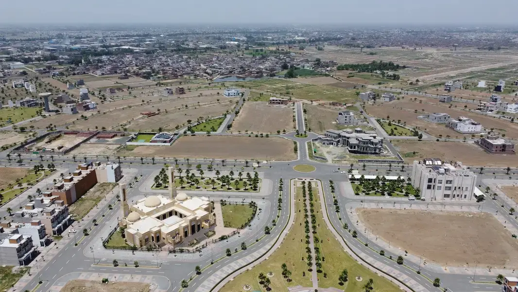 Royal Palm City Residential Projects in Gujranwala — photo 3