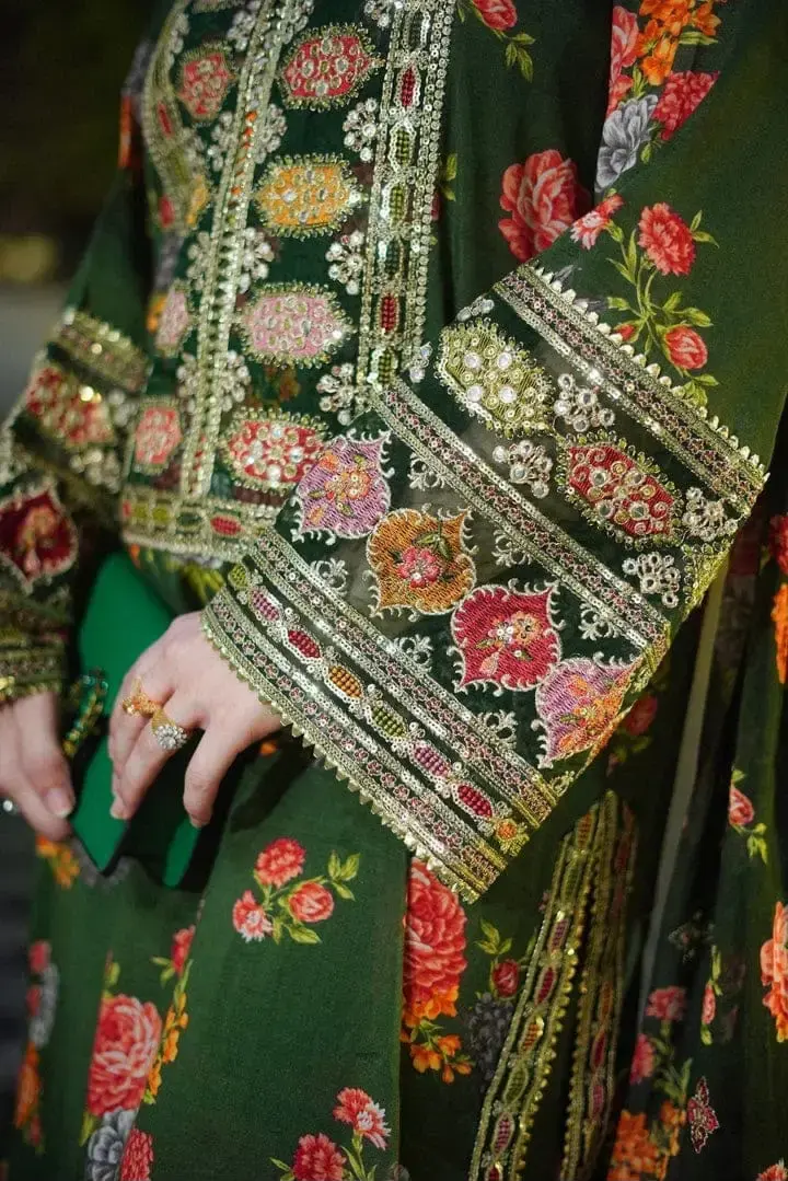 3 pcs women’s unstitched embroidered suit — photo 3