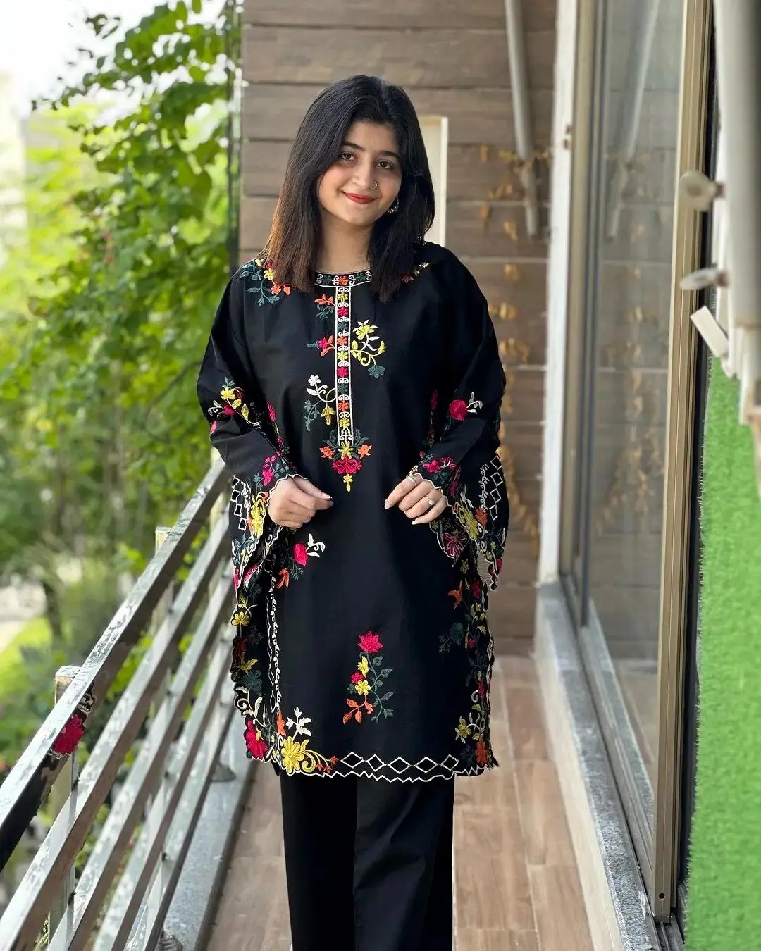 2 pcs women’s stitched linen embroidered shirt and trouser — photo 4