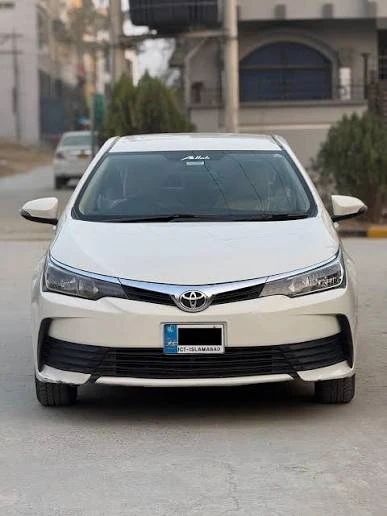 Toyota Corolla GLi 2018 Automatic for sale — photo 2